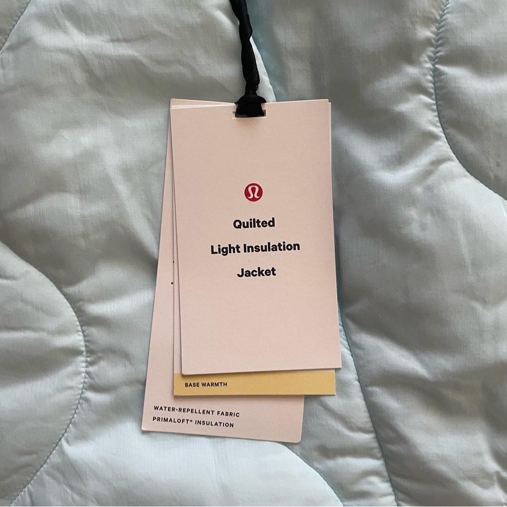 Lululemon Quilted Light Insulation Jacket in Powder Blue - Picture 4 of 11